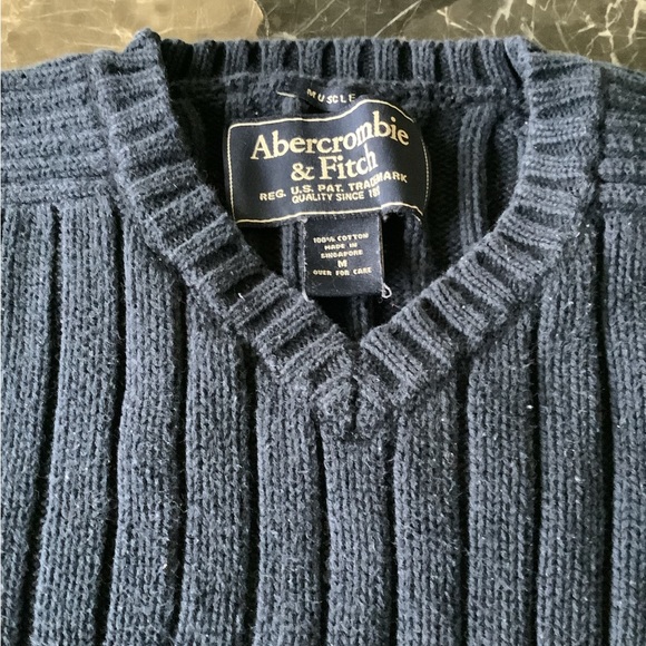 Vintage Y2K Abercrombie &Fitch men’s blue v-neck ribbed muscle sweater size m - Picture 2 of 7